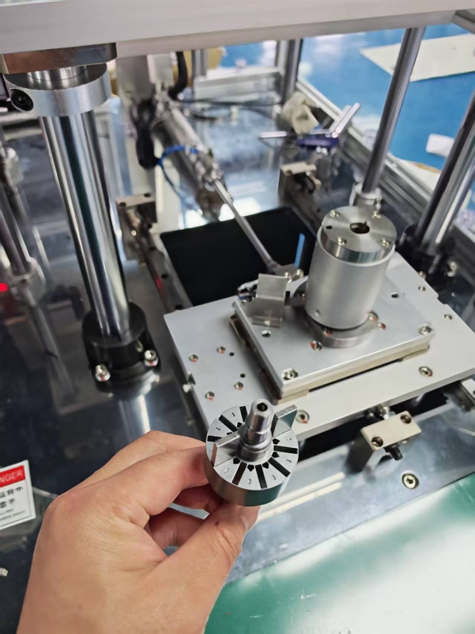 Rotor Magnet Insert Machine